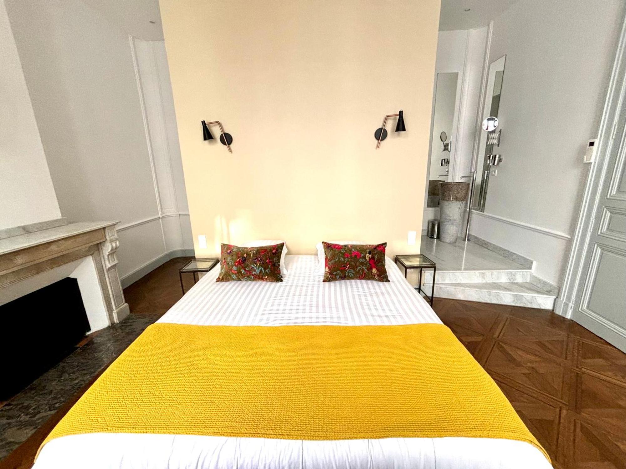 B&B Les Chambres D'Aime การ์กาซอน ภายนอก รูปภาพ
